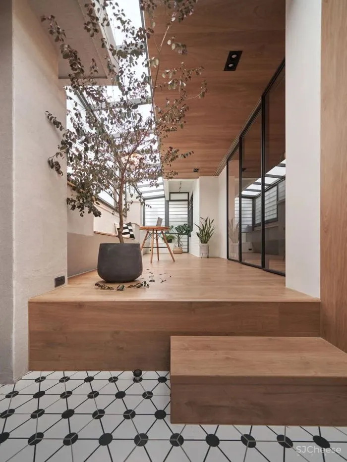 一座光与绿植相依的城市別苑,一座孩童与植物共生,学习感知四季转移的小苑