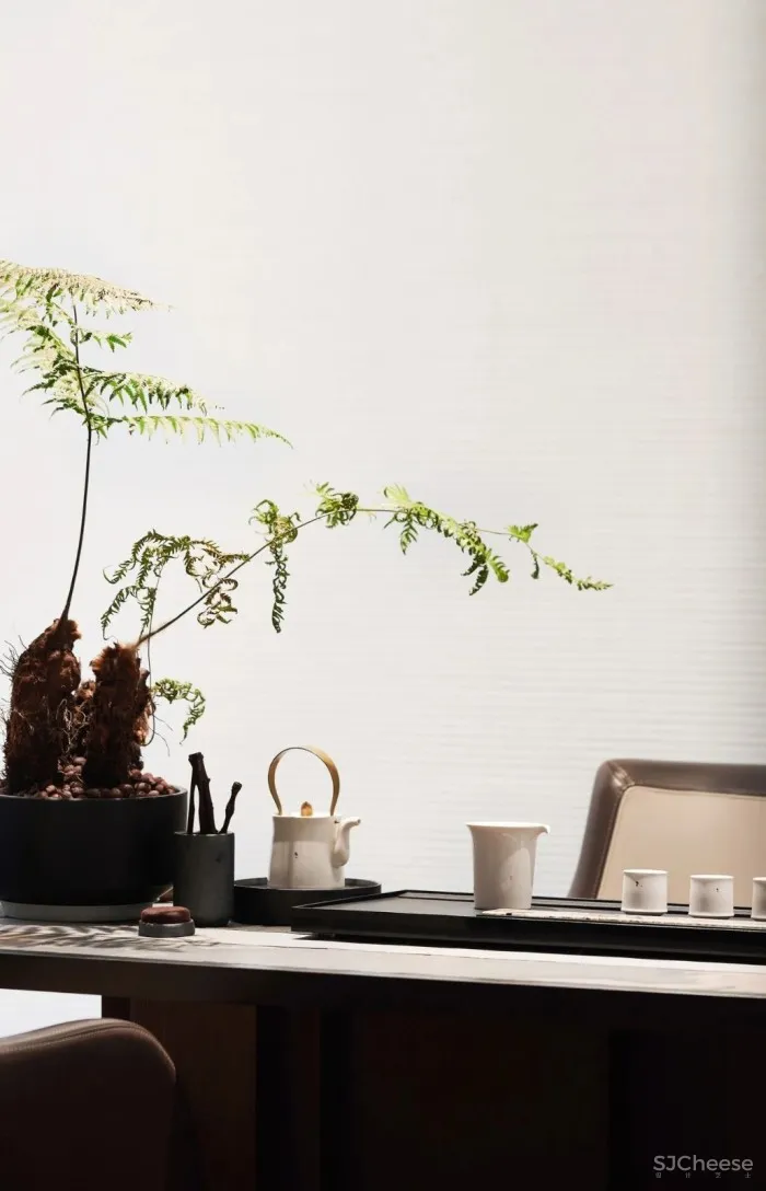 布鲁盟新作 丨折衷主义与艺术共鸣