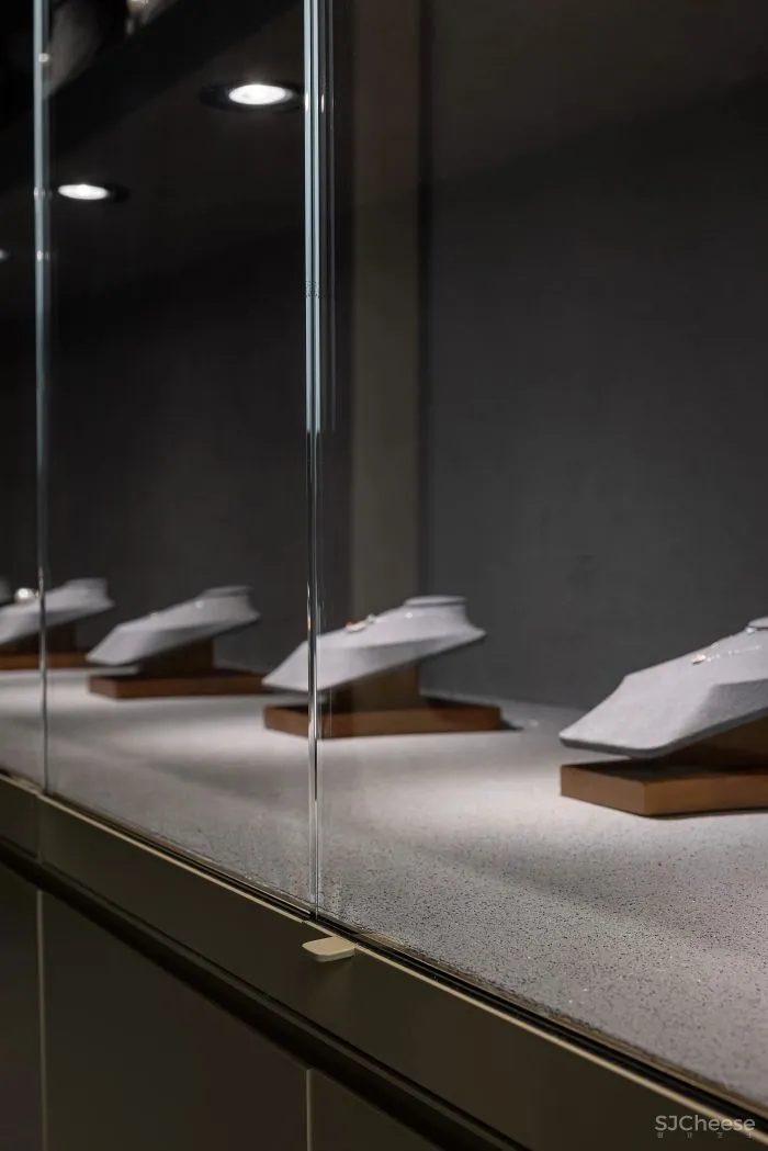 郑小馆新作|缔造臻品,节奏起伏的“寻宝”空间