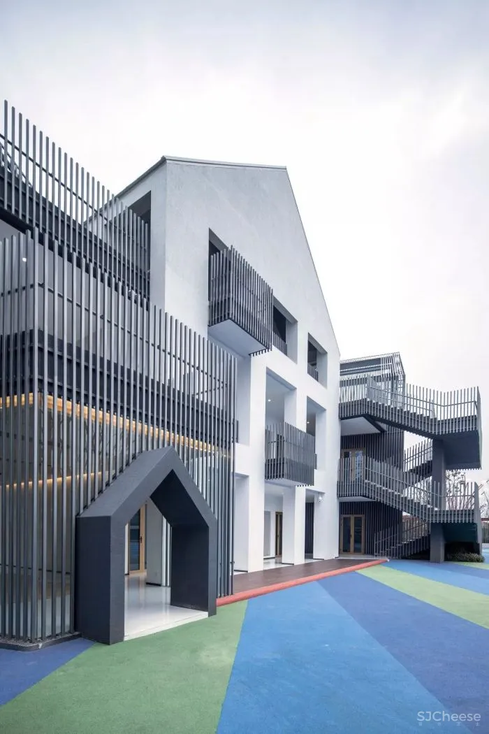 售楼处5大新玩法:美食餐厅 、超市、图书馆、游乐场......