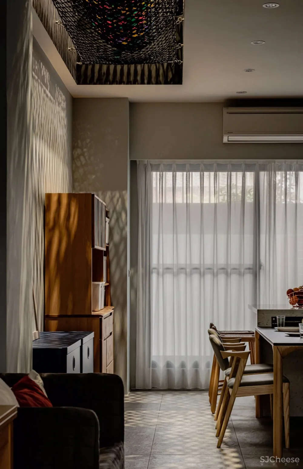 黄巢设计 充满生活感的几何H宅