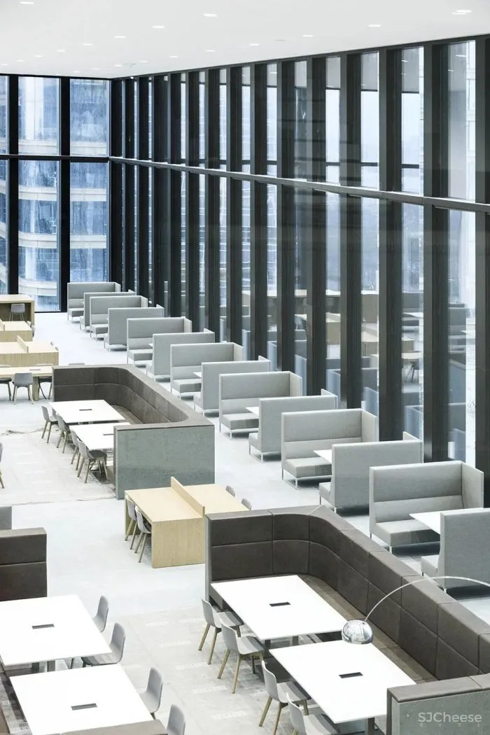 新阿姆斯特丹法院 荷兰最大、最权威的法院