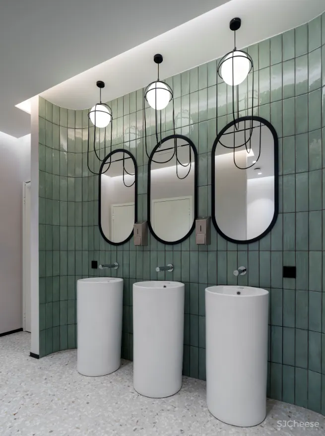 在办公室就能体验登陆太空，竟然有点炫酷！996也能愉快工作了？