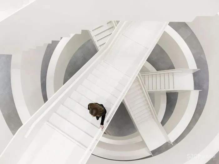 KAAN 新作 具有纪念意义和组成感的阿姆斯特丹新法院大楼