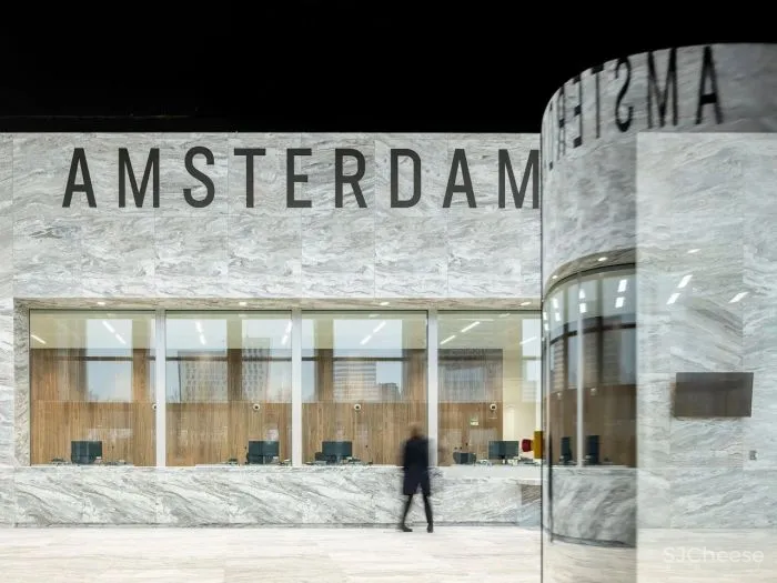 KAAN 新作 具有纪念意义和组成感的阿姆斯特丹新法院大楼