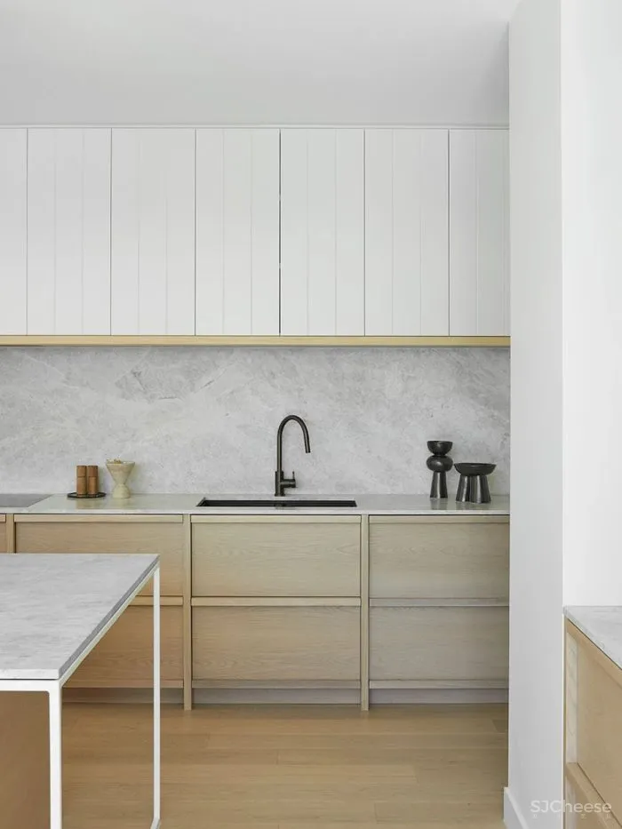 Webster 墨尔本住宅的自然平静