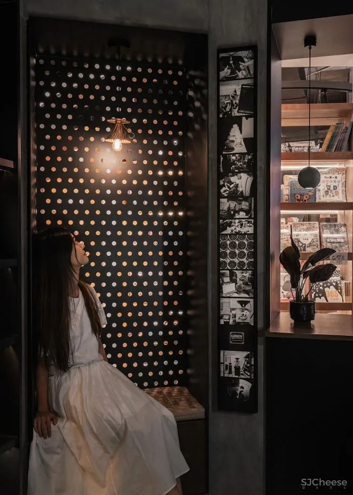 新作 栖居于书店一角 墨雀咖啡 三品空间设计