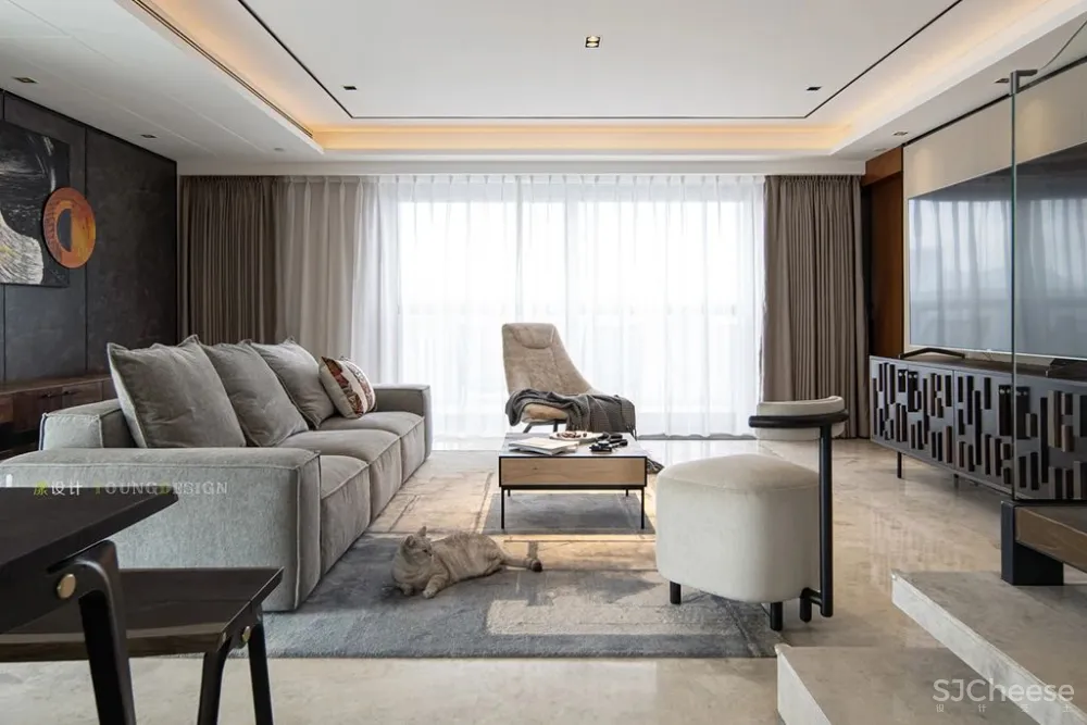 160㎡现代，深色端庄空间，简约舒适家具，营造出成熟稳重气质
