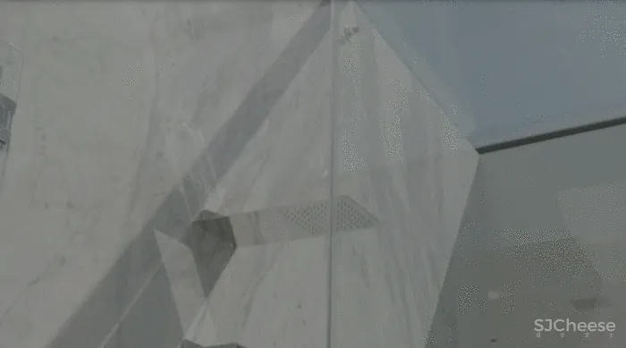 4.2亿比弗利山庄豪宅，1688㎡奢华内饰，光卫生间就14个！