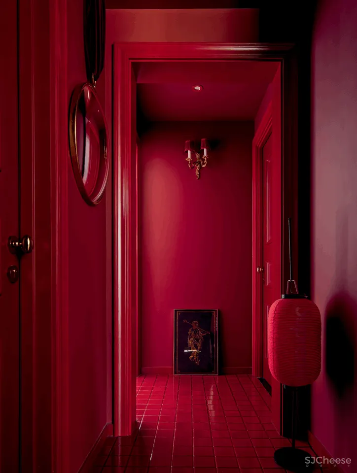 他用时装造型的技巧,在北京造出一只百变“魔盒”