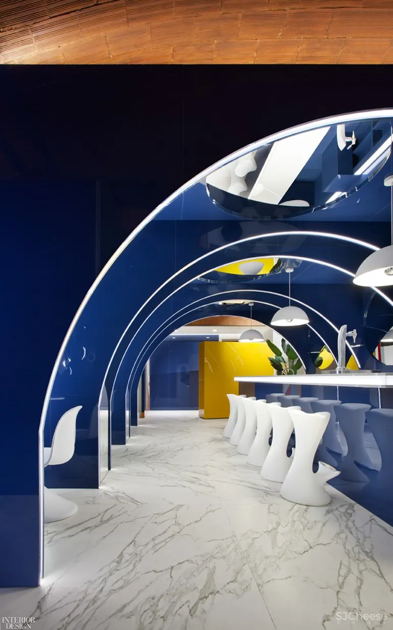 HRuiz-Velazquez / 空间为器,饮一杯灵感的酒