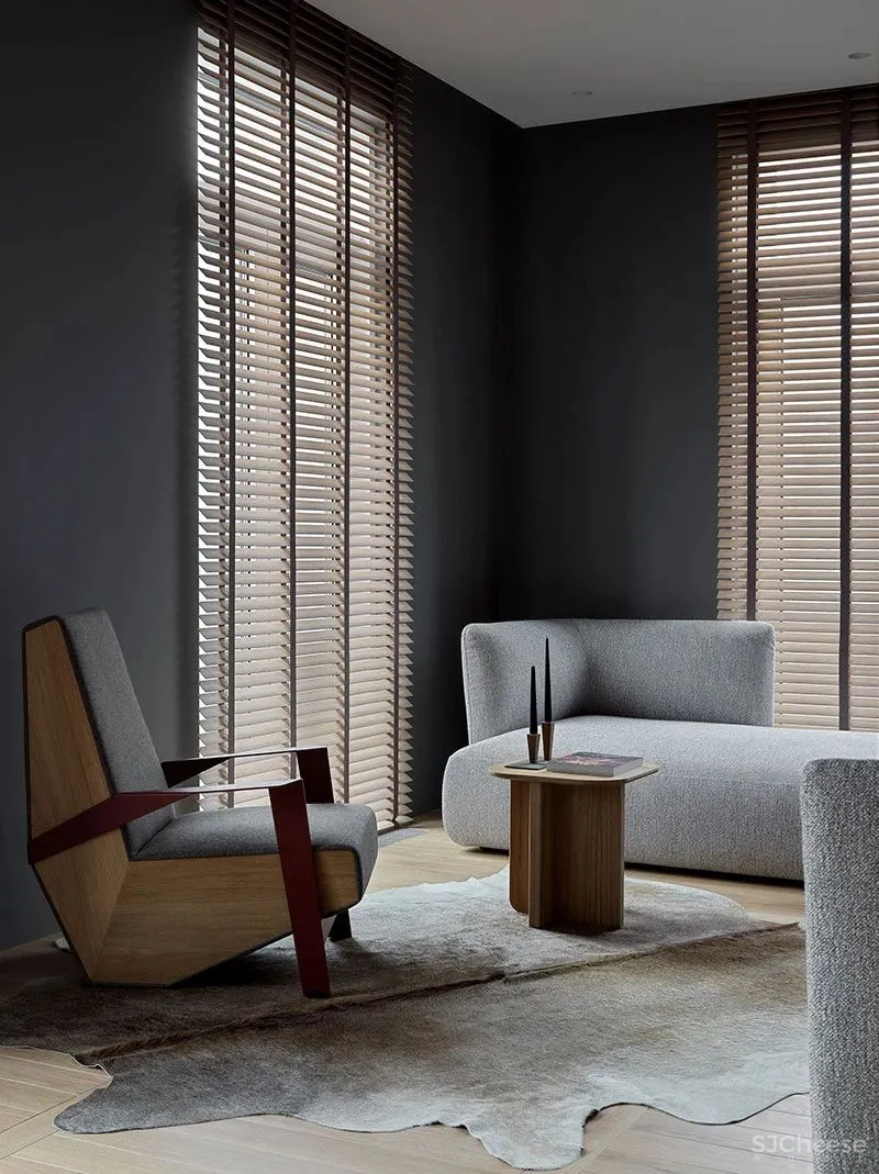 高级灰＋木饰面，二居室这样设计超耐看