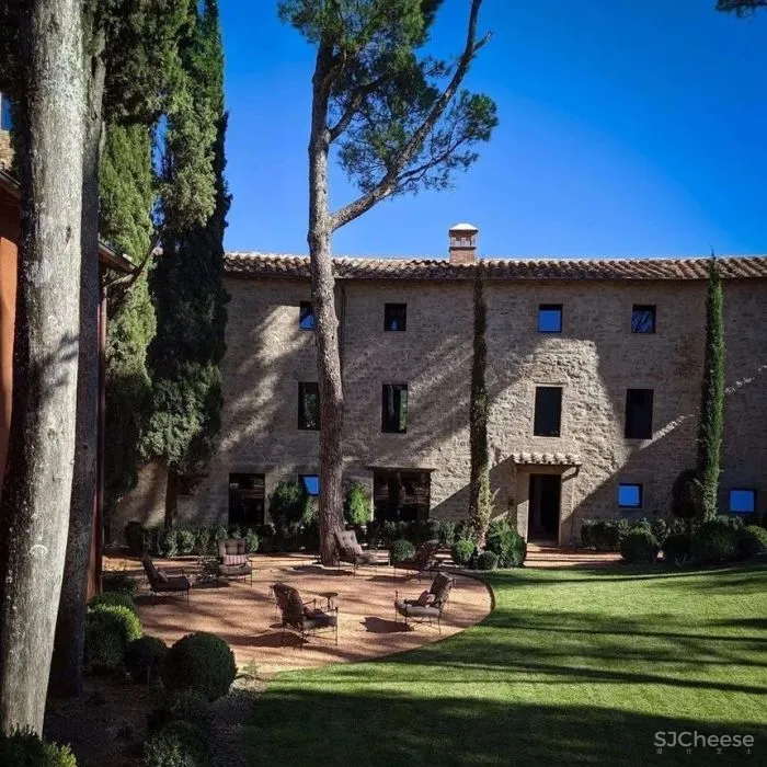 意大利翁布里亚庄园酒店Ristorante Alle Scuderie-这家即将开业的千年庄园酒店,美轮美奂!