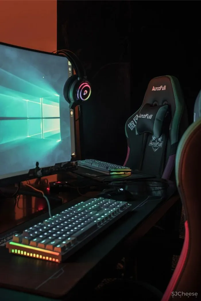 寸匠FF：赛铂电竞酒店