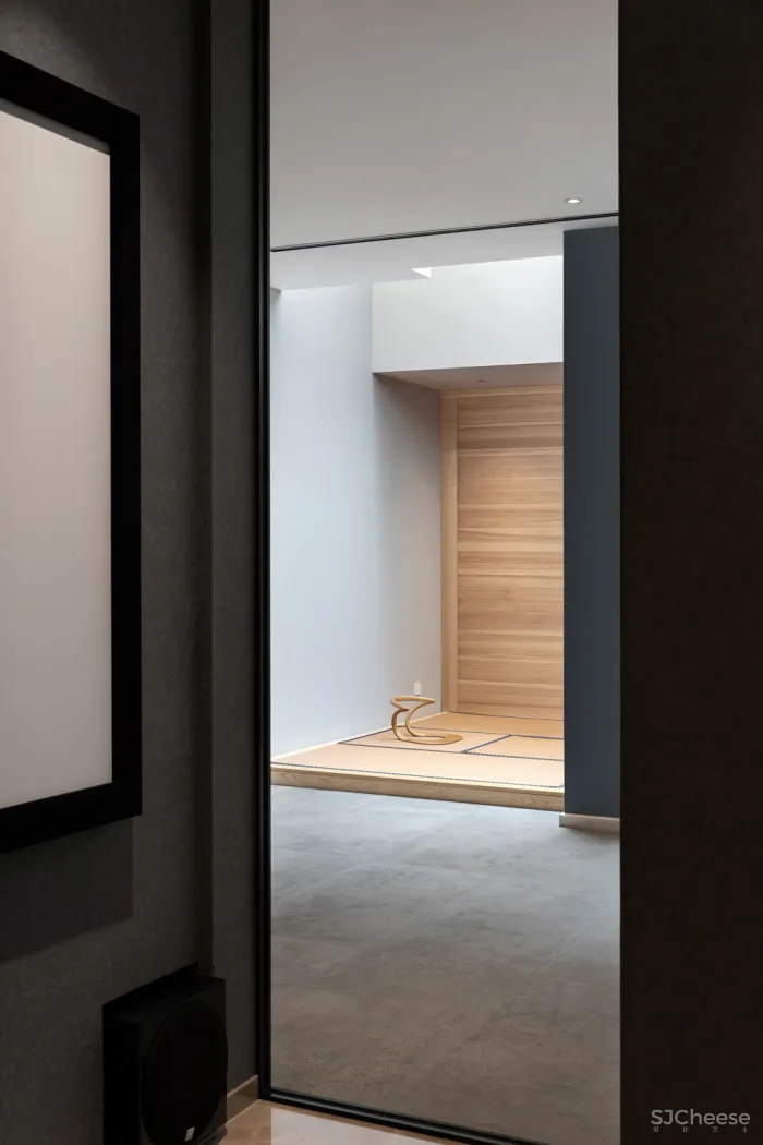 800㎡极简别墅设计，于繁华处，静赏空之境界！