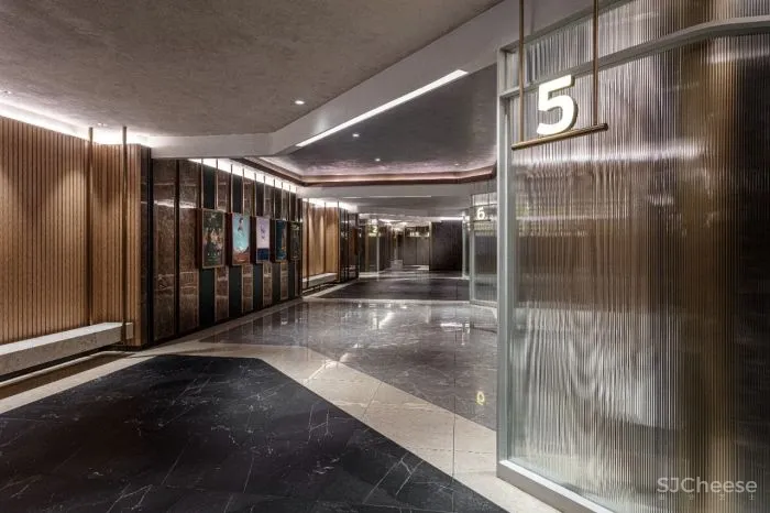 新作丨 OFT设计×英皇戏院:悬浮想象城市