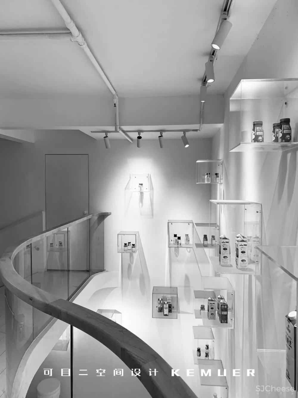 华西鲜时送牛奶概念零售店