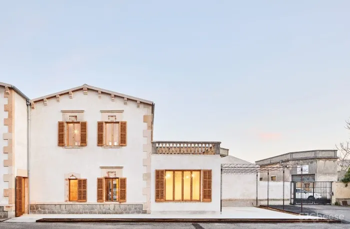 Aulets Arquitectes:巴塞罗那改造住宅 Enological Station