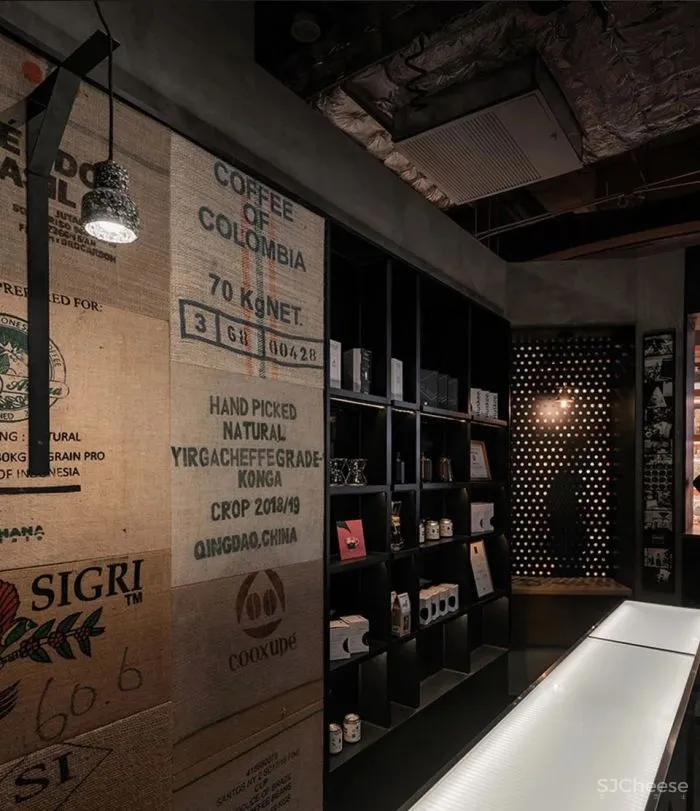 新作 栖居于书店一角 墨雀咖啡 三品空间设计
