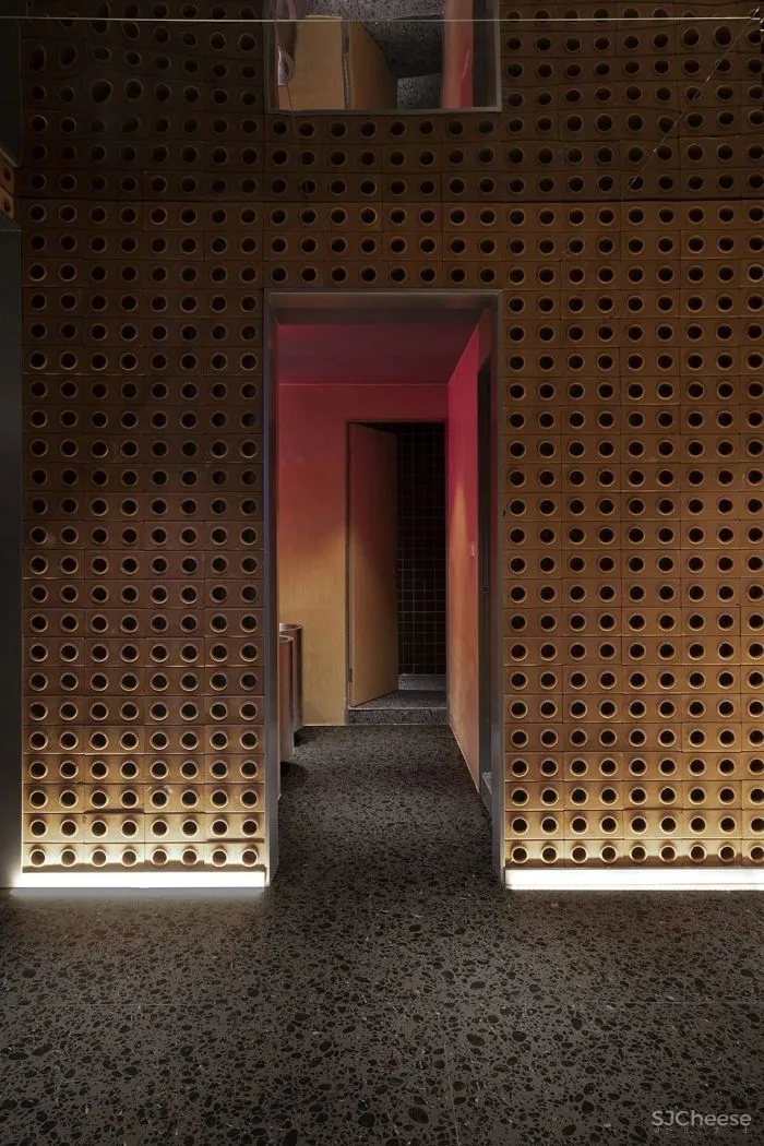 新作 以“戏剧舞台”为灵感 QU烤肉酒馆 木斗设计