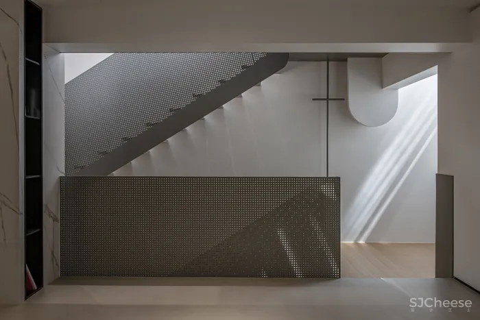 新作|方日新 • 庐州 翠园|这间地复式院落私宅,采光通风极好