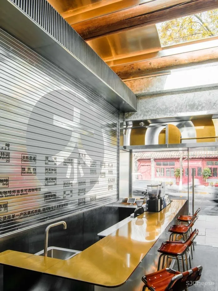 大小咖啡,北京前门店 / 余留地