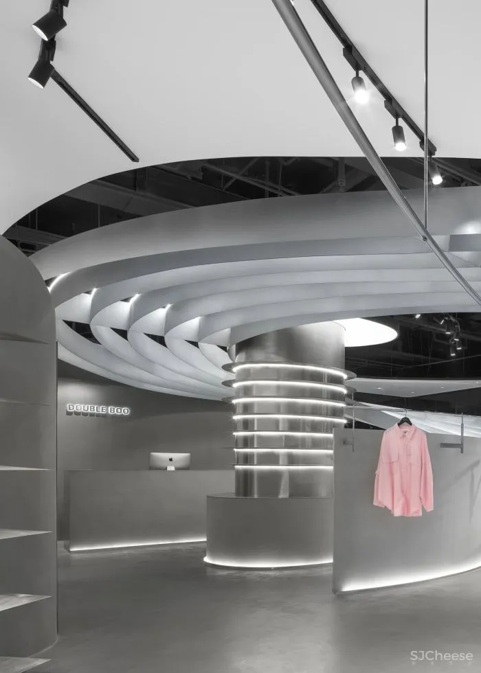 常凯生:莫比乌斯环形缠绕的新体验空间