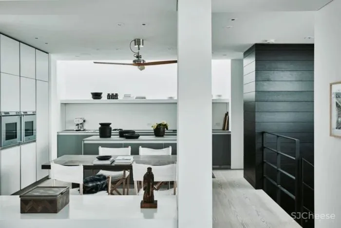 330㎡极简白大宅,拱形元素的高级玩法