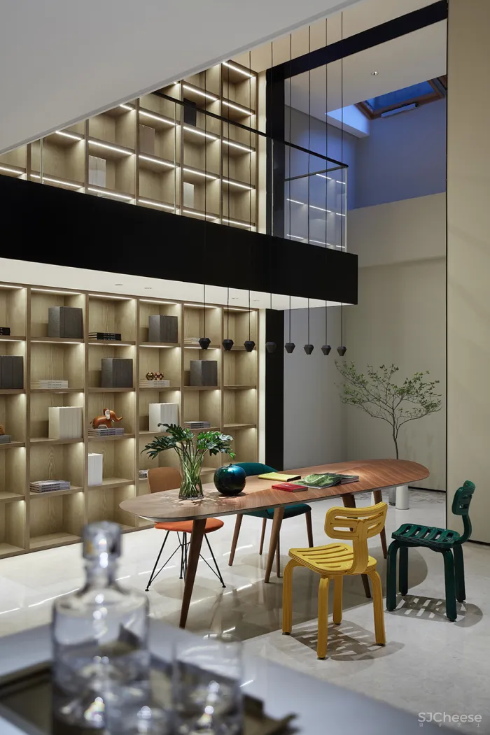 873㎡简约私宅 · 家是一个容器,盛放真实的自我!