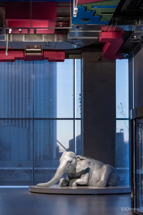 人文、艺术、对话 北京丽泽平安金融中心E01办公大堂