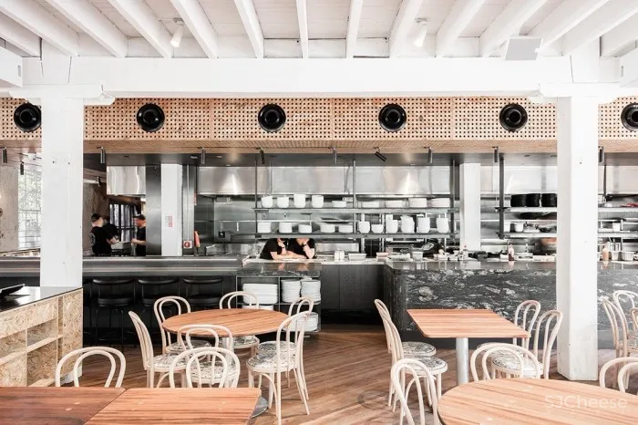 首发 | George Livissianis设计,Chin Chin +DOLPHIN 餐厅