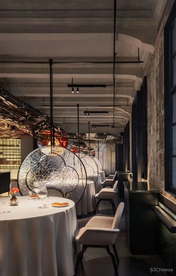 GID.曾建龙力作 上海外滩顶级餐厅「九储堂」设计