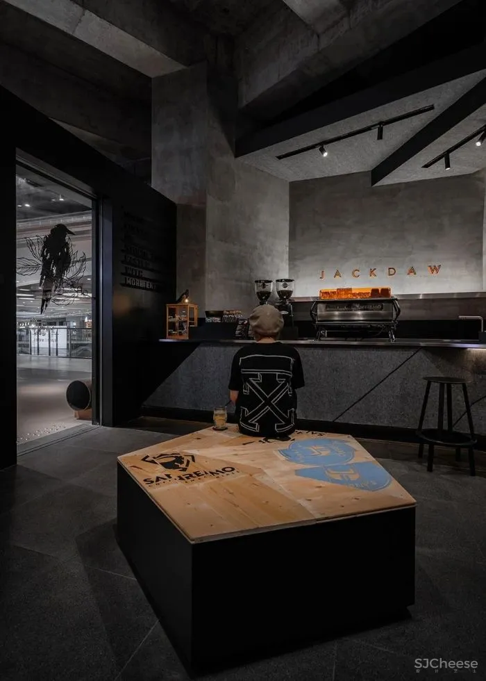 新作 栖居于书店一角 墨雀咖啡 三品空间设计