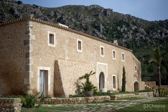 建筑师开的民宿,用设计还原空间的本质