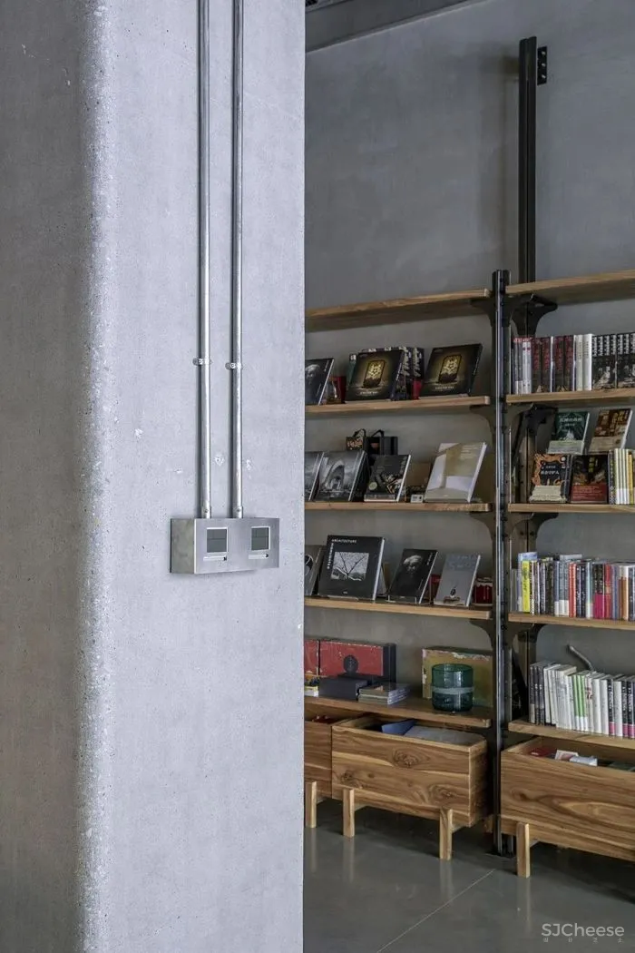 新作 嵌入旋转“结构” 无目的概念书店 罗宇杰工作室