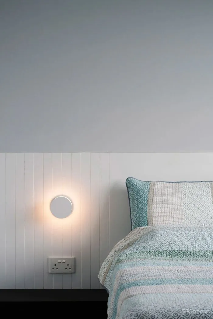 如何完善黑色，白色，木质-灰色调色板