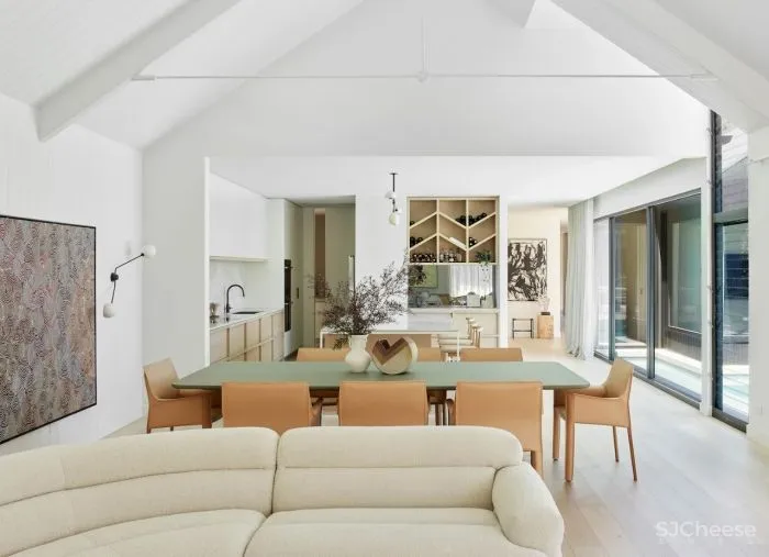 Webster 墨尔本住宅的自然平静