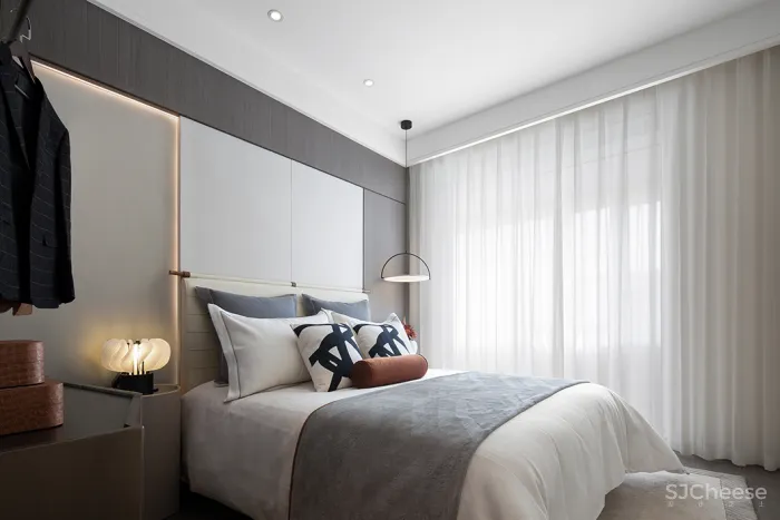 新作丨 岳蒙:一点朱砂染,写意现代境!