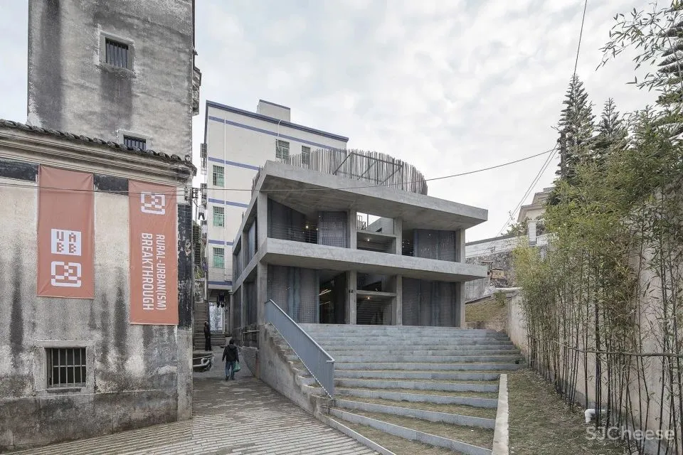 会“呼吸”的多米诺展馆 深圳大学 本原设计研究中心