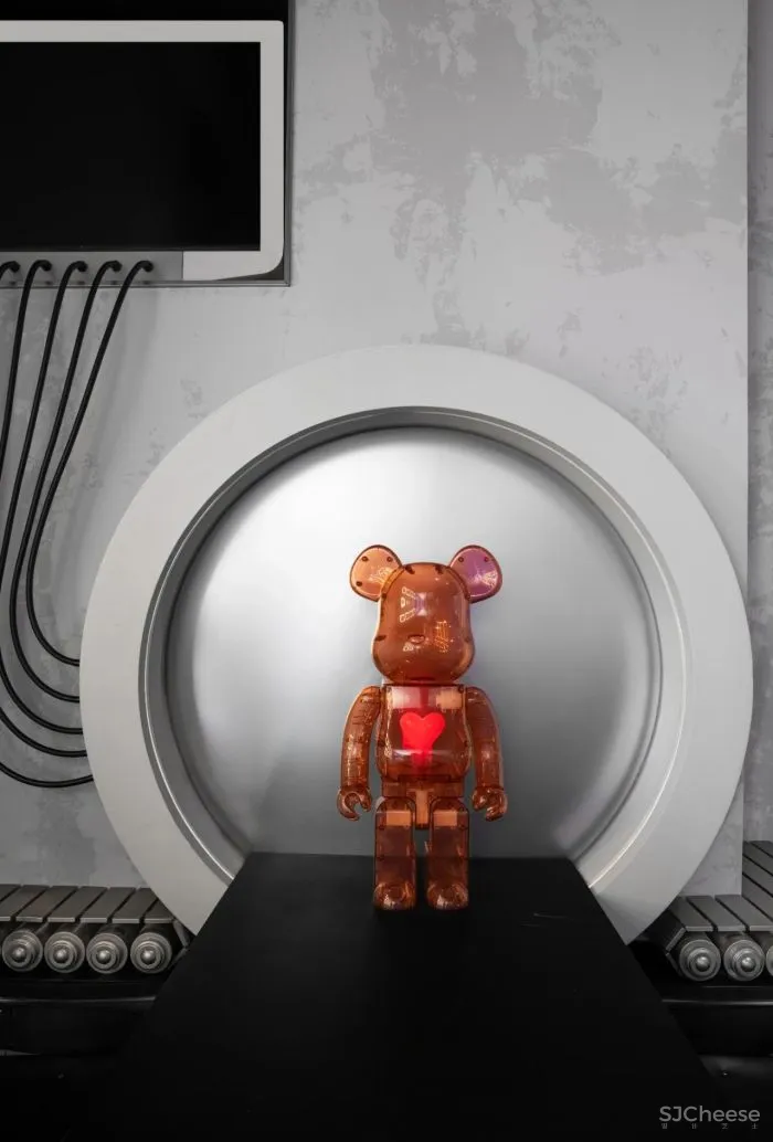 Topworks Lab×CREM@:潮玩运输计划