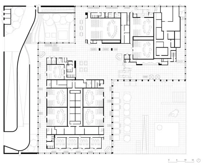 新阿姆斯特丹法院 荷兰最大、最权威的法院