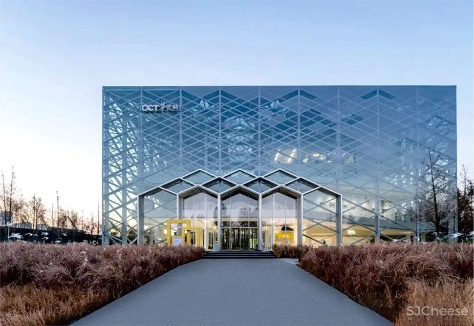 布鲁盟新作 丨折衷主义与艺术共鸣