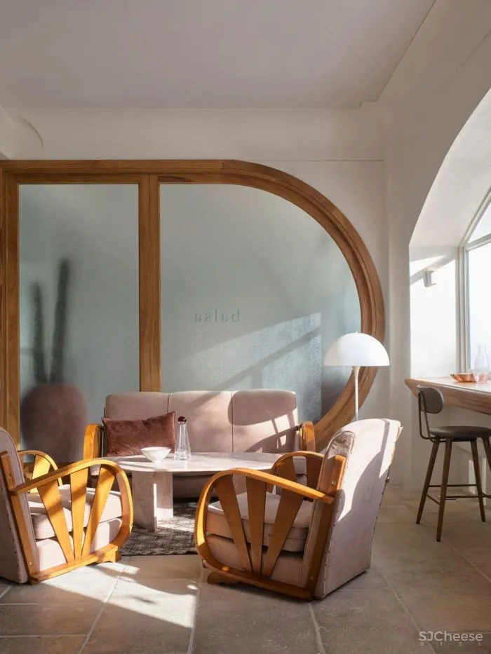 HARBORD HOTEL RENOVATION BY ALEXANDER - CO.