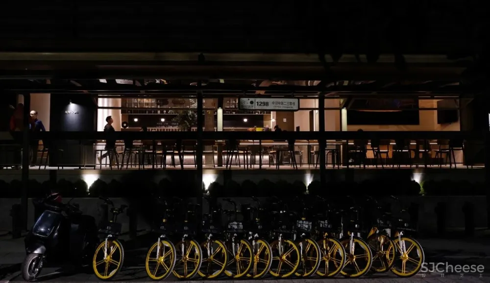 GTD新作丨 市井里巷下的光与影 RAY PUB 暗光精酿咖啡