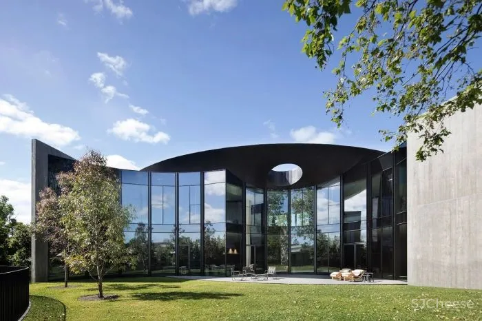 Wood Marsh Architecture丨墨尔本“雕塑”住宅，将现代艺术放大