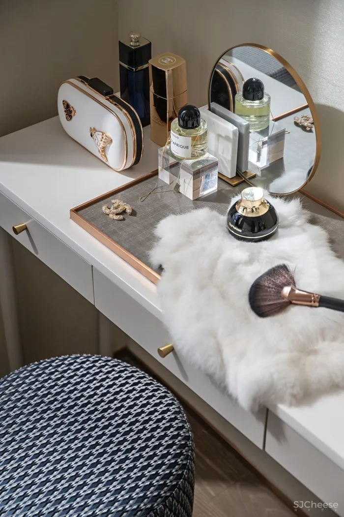 EHOO易虎设计 | 北海彰泰白鹭湾叠墅中叠样板间