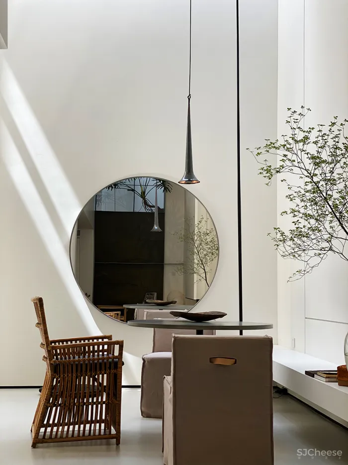 新作|方日新 • 庐州 翠园|这间地复式院落私宅,采光通风极好