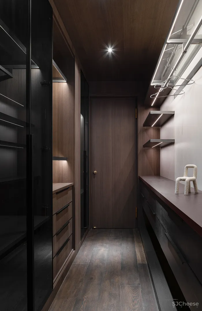 新作丨 夏承龙:240㎡极简私宅,克制而热烈!