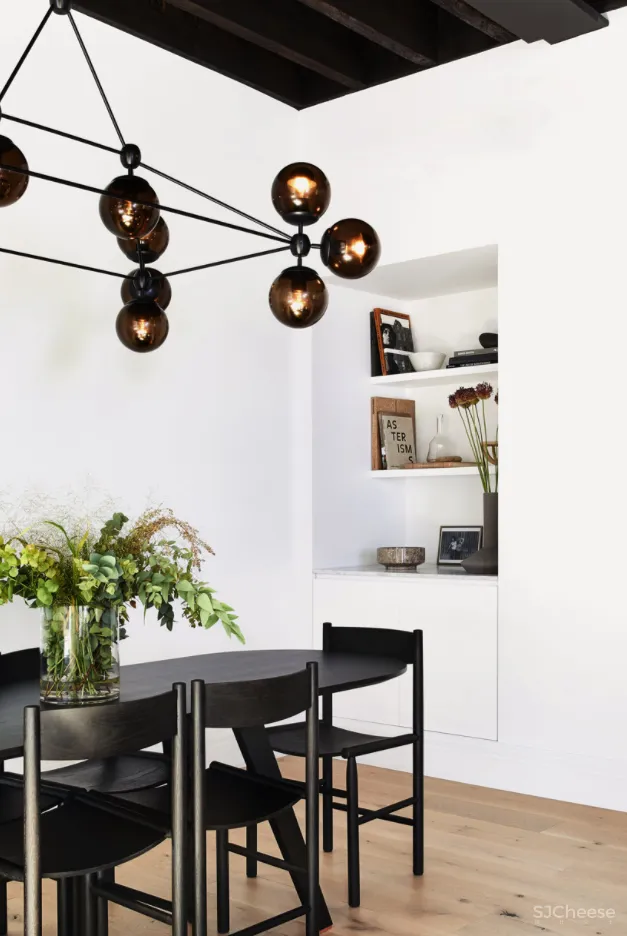 永不过时的黑白住宅,复古与硬朗相结合