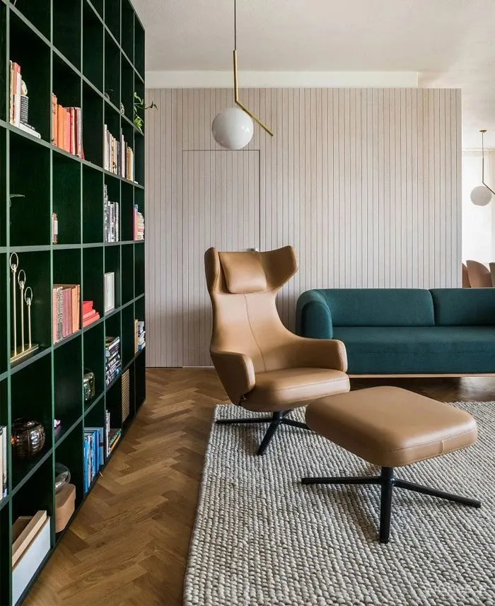 四室变一室,不仅十分和谐,还因为色彩的搭配变得灵动有趣